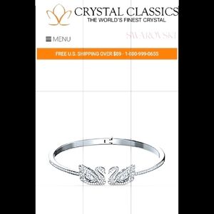 GORGEOUS❣️Swarovski Dancing Kissing Double Swans Bangle Bracelet
